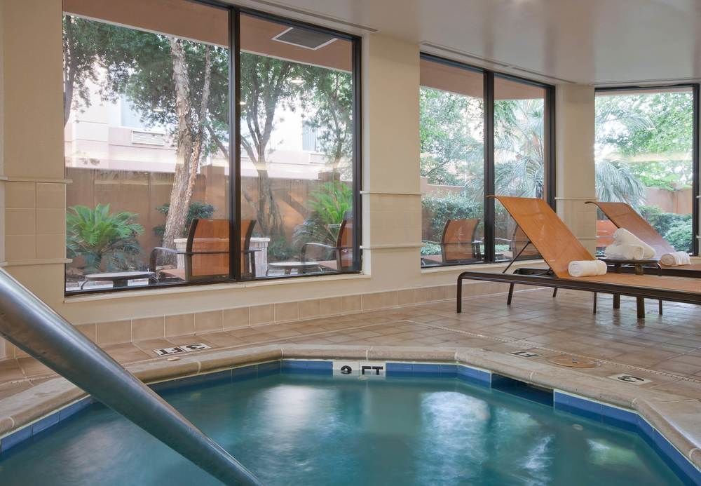 Hotel Courtyard Beaumont Extérieur photo