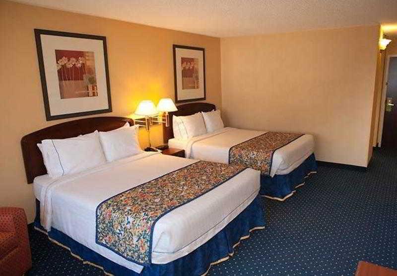 Hotel Courtyard Beaumont Chambre photo